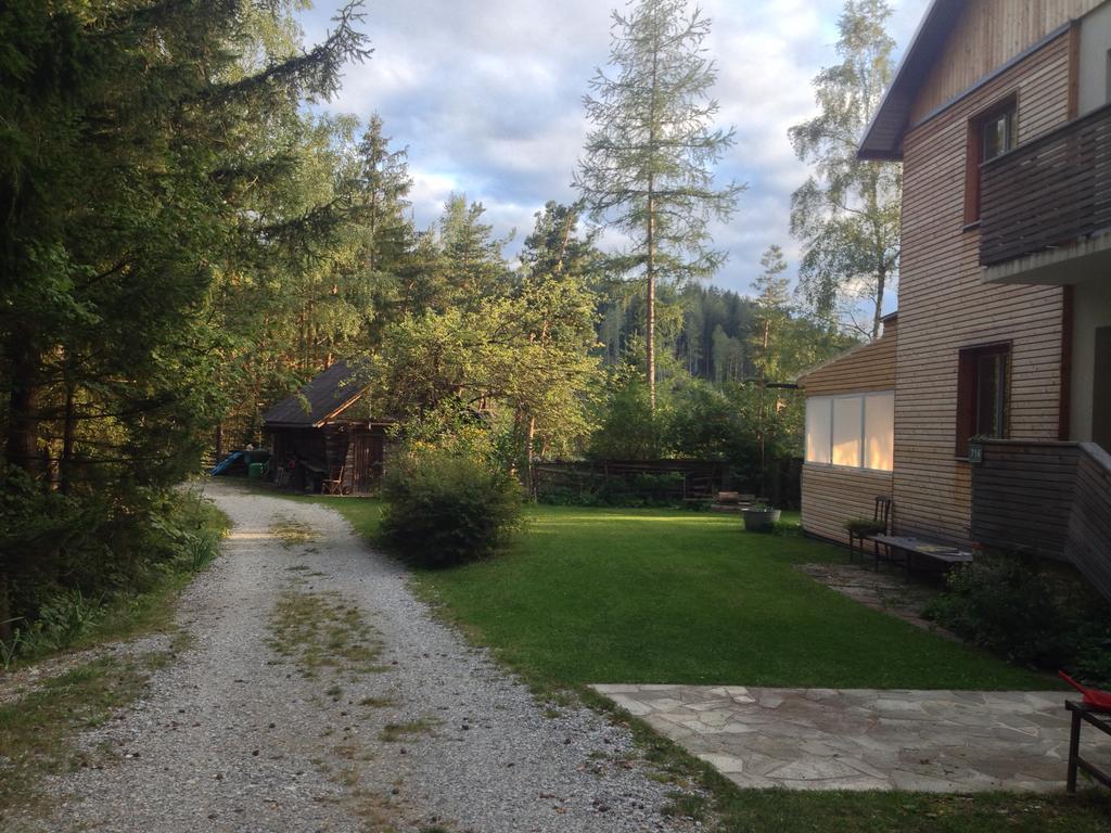 Ferienhaus Im Wald Edelschrott Exterior photo